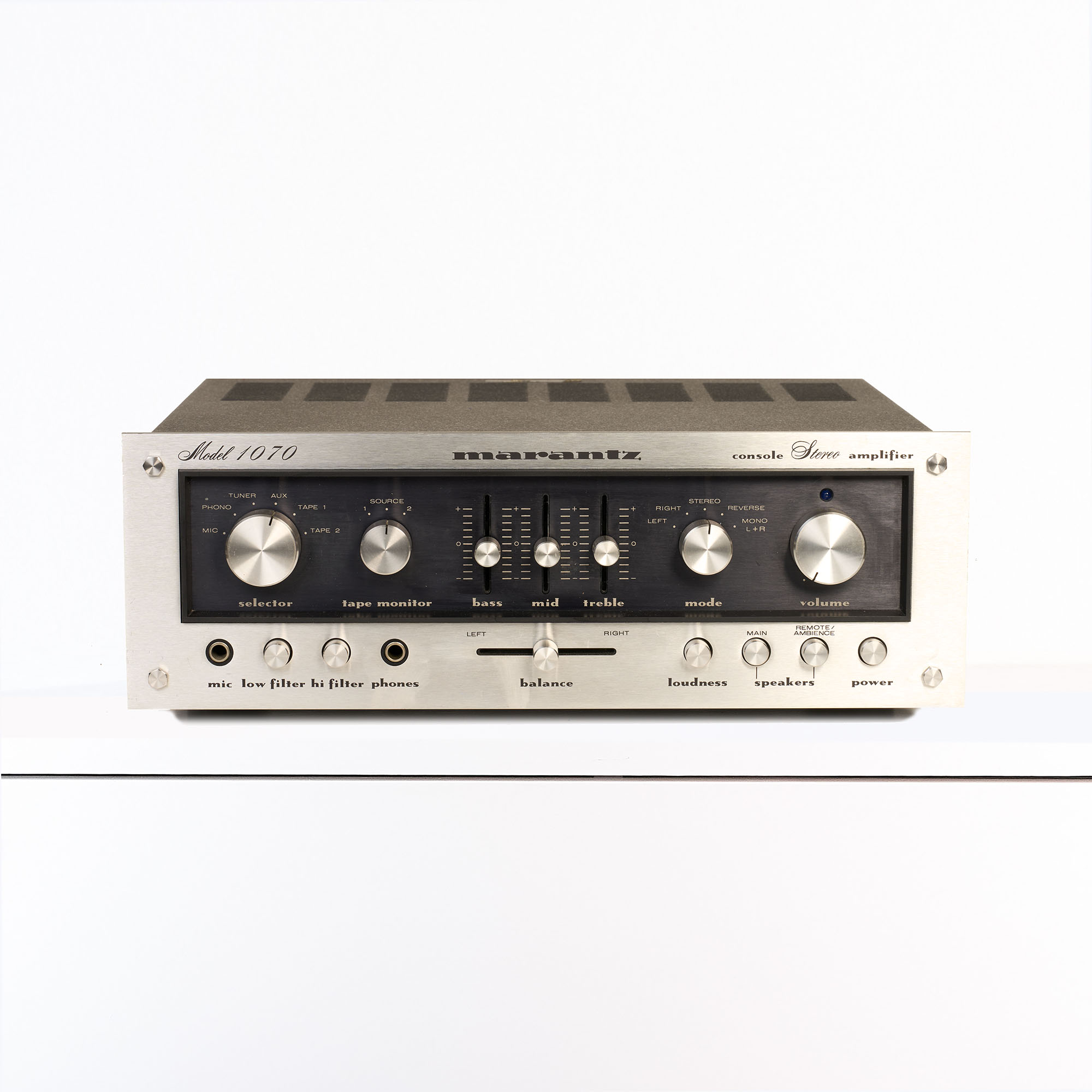 On sale at www.vintagenote.be