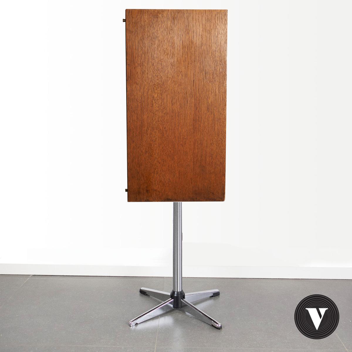 On sale on www.vintagenote.be