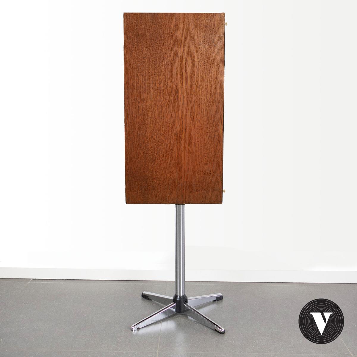 On sale on www.vintagenote.be