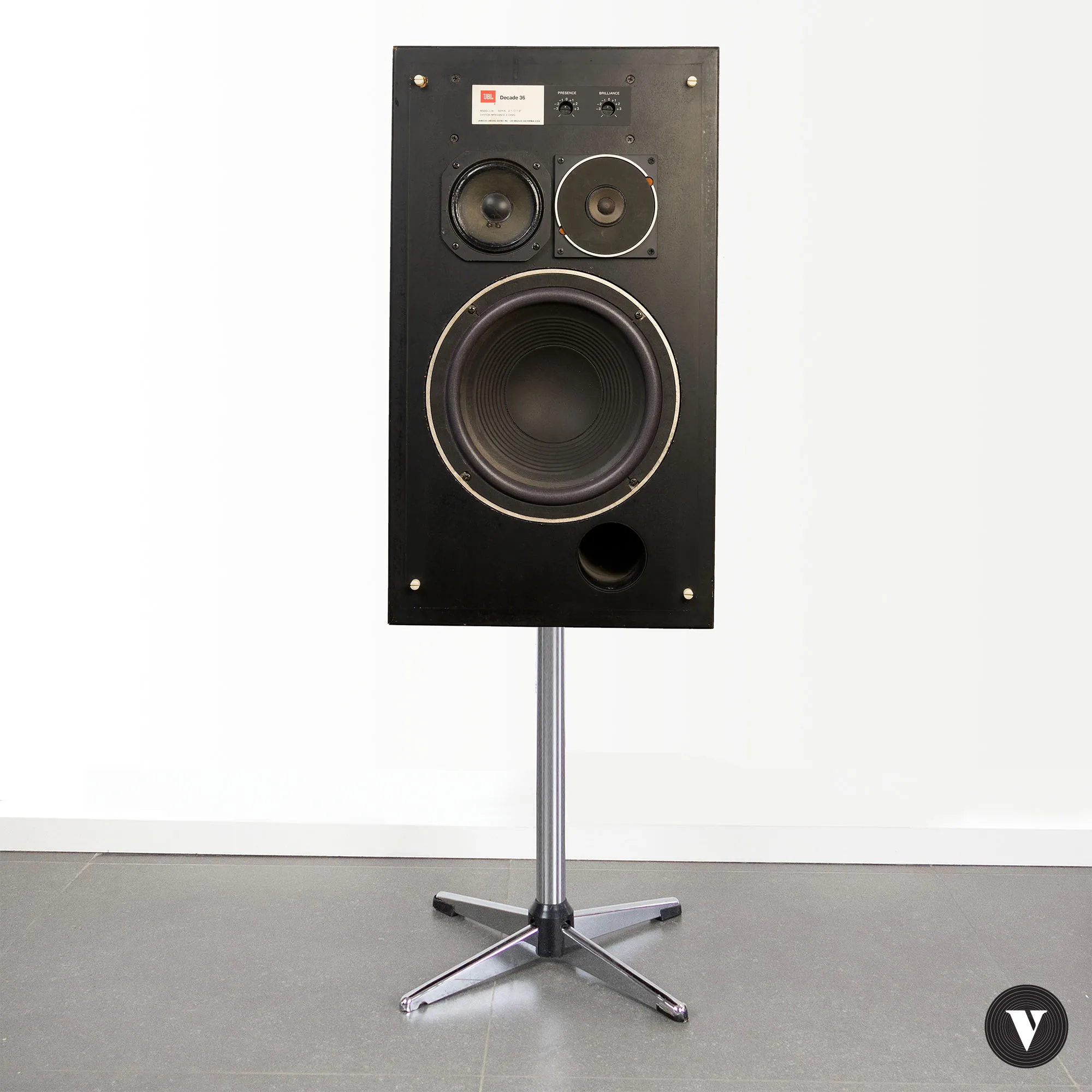 JBL L36 Decade Loudspeaker System product image