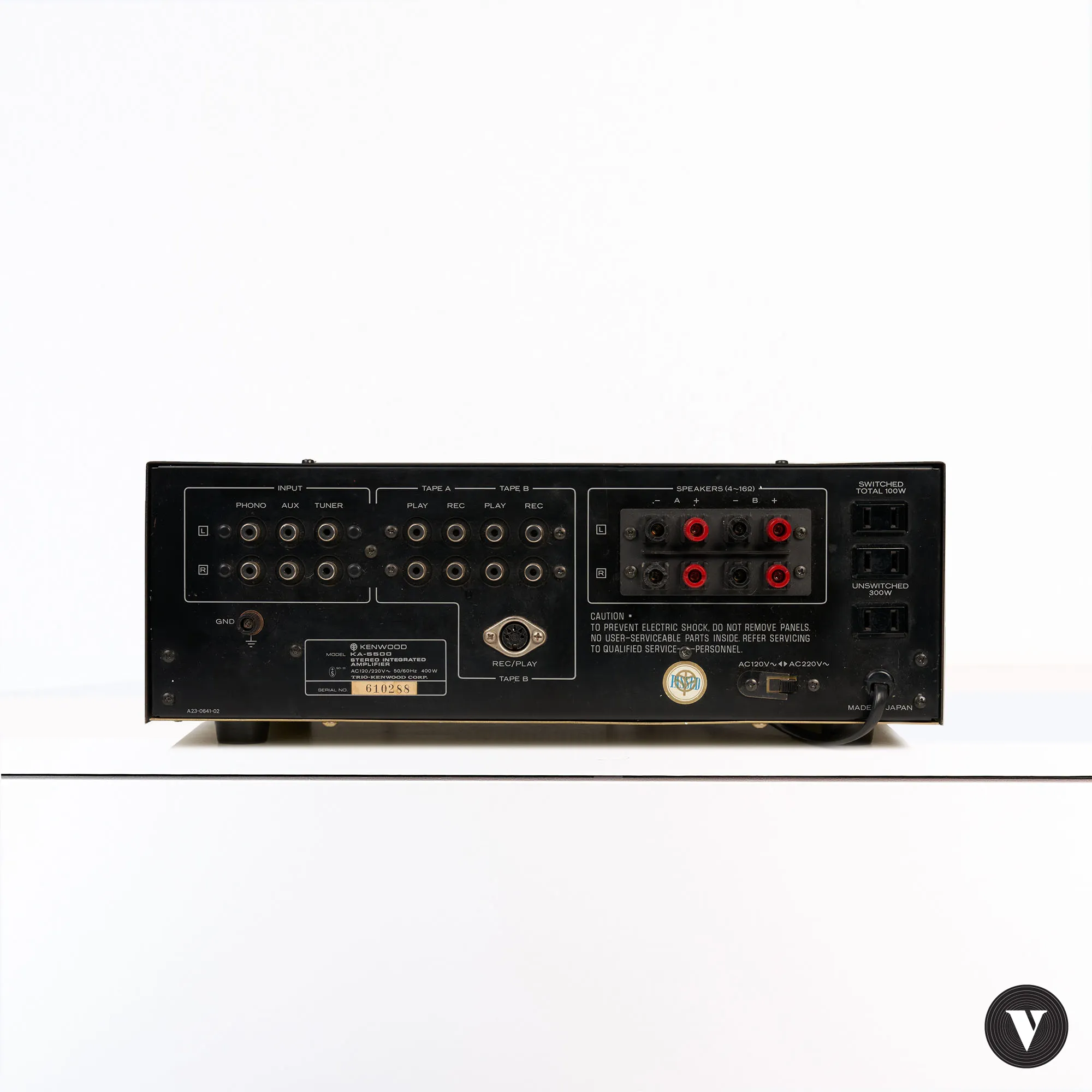 On sale at www.vintagenote.be