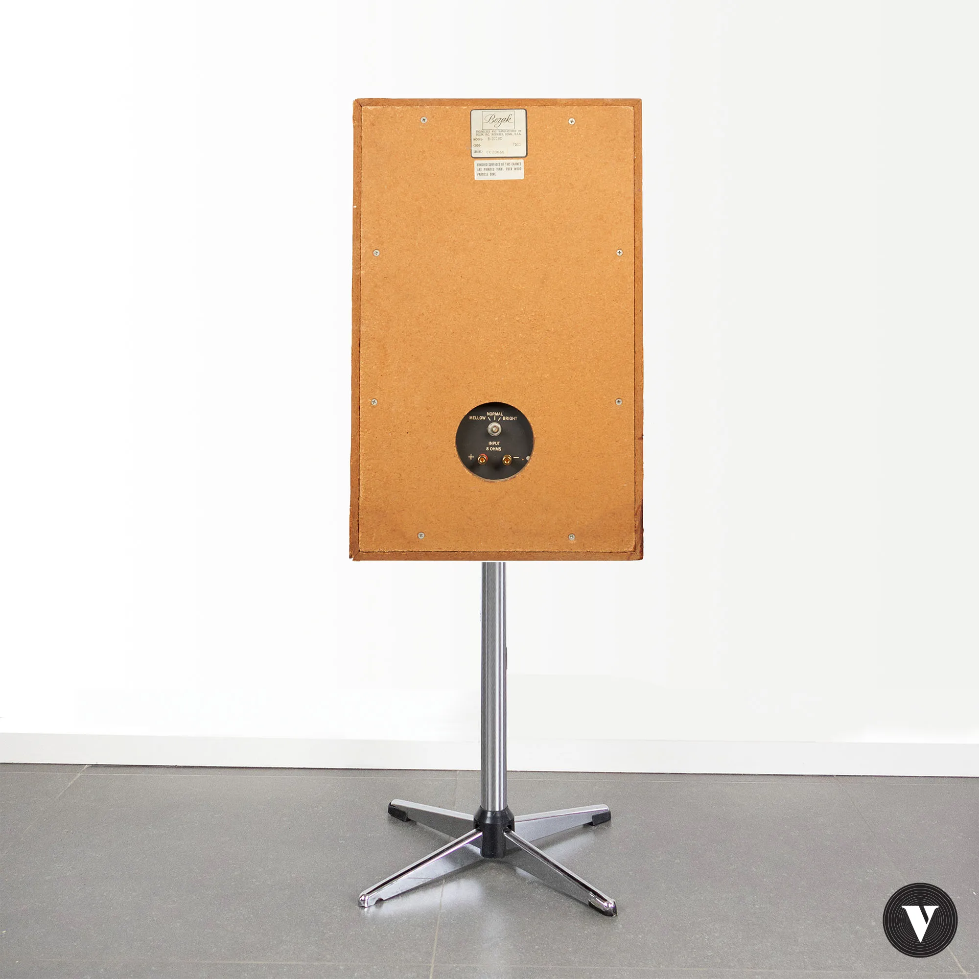 On sale at www.vintagenote.be