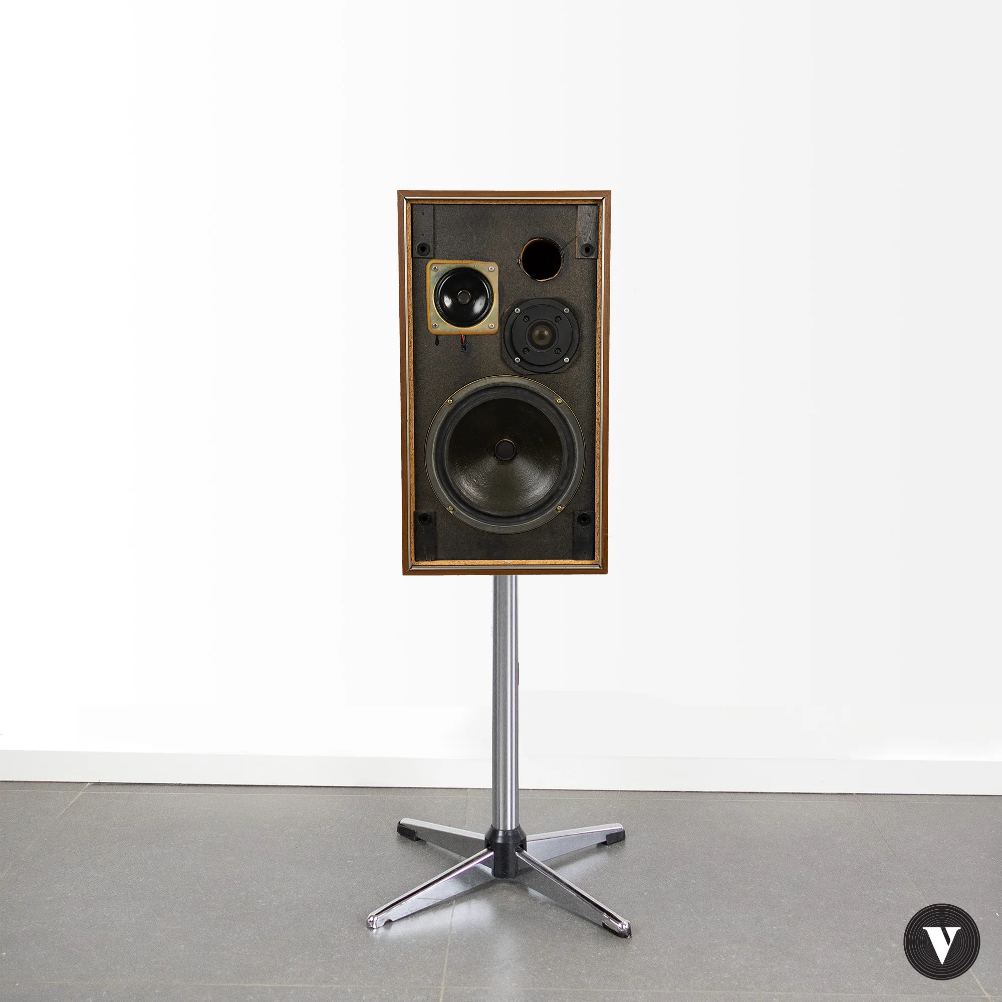 On sale at www.vintagenote.be